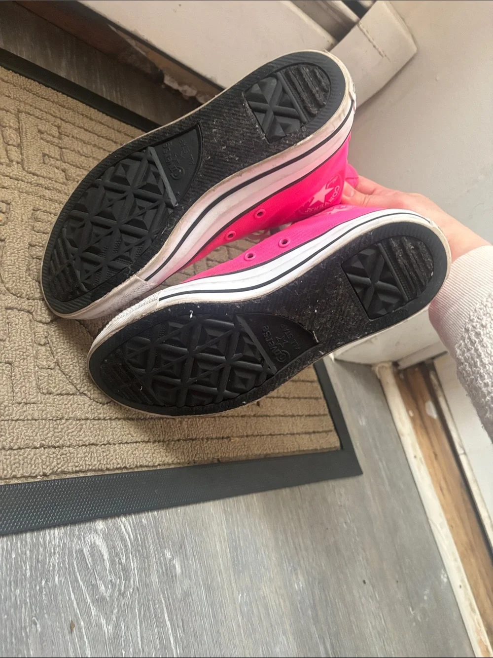 Converse Unisex Neon Pink High Tops Men’s 6 Women’s 8 - Picture 8 of 8
